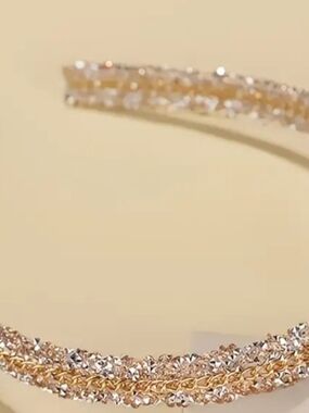Rhinestone Braided Headband in Gold